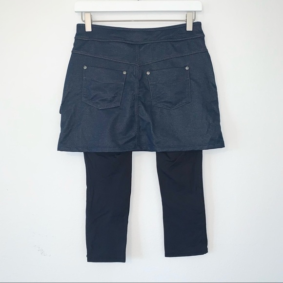 Athleta Bettona 2-in-1 skirt with capri leggings size XS - Picture 4 of 6